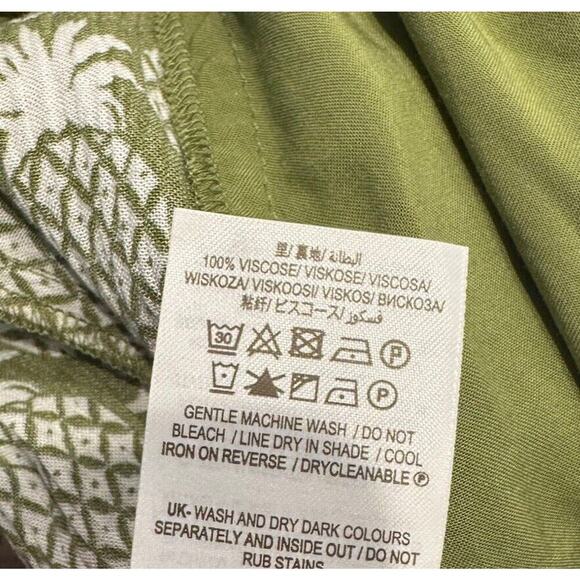 Boden Size 12T Tall Pineapple Print Alice Faux Wrap Romper Jumpsuit Belted Pea - Picture 7 of 7